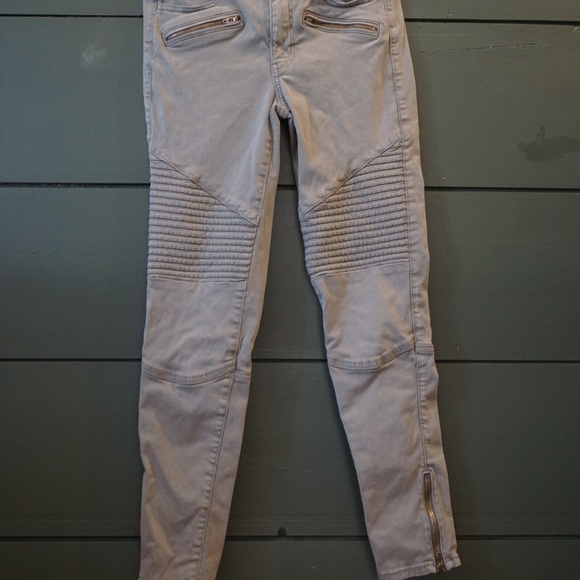 American Eagle Pants - Picture 4 of 5